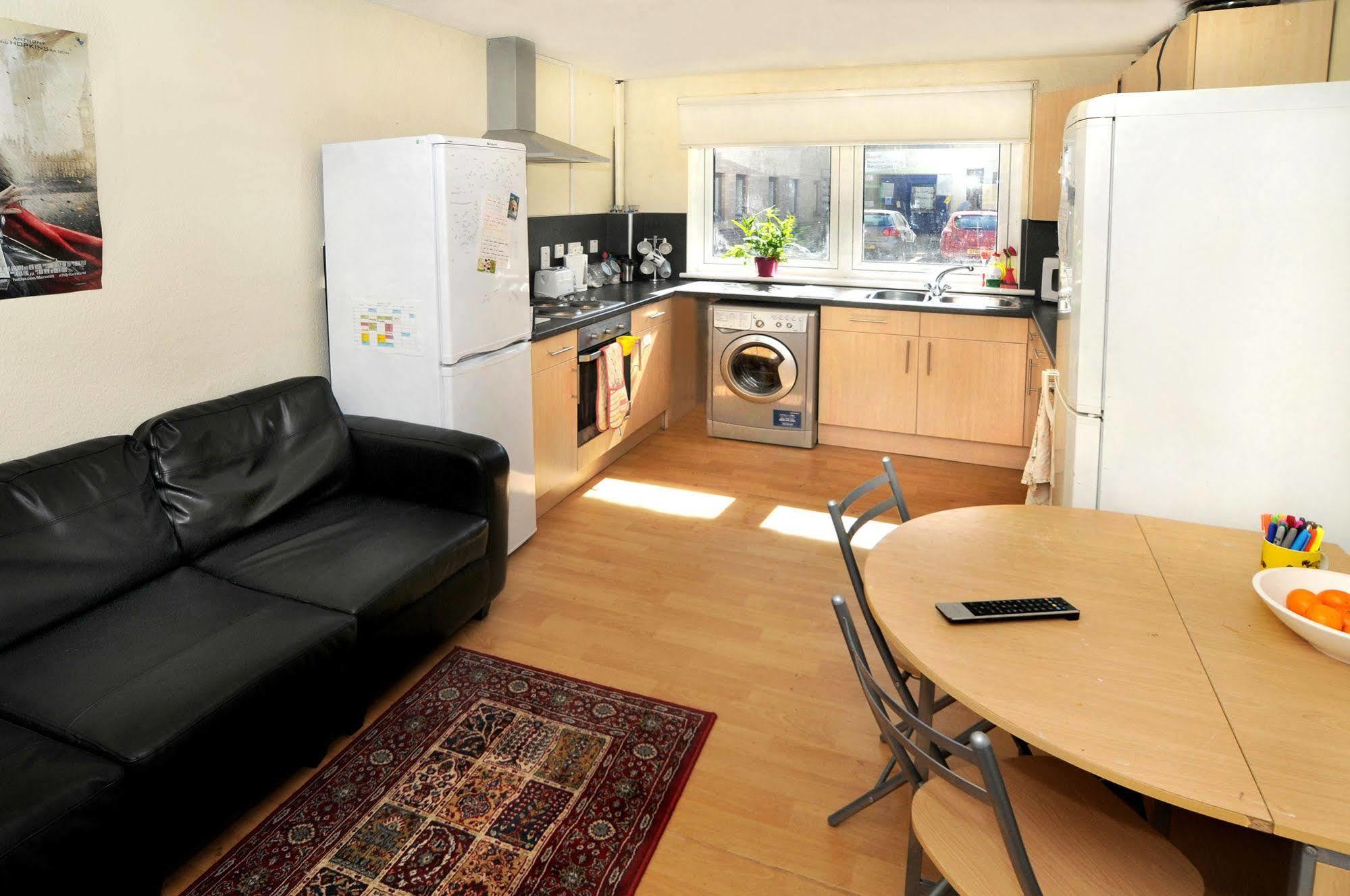 Destiny Student - Meadow Court Lägenhet Edinburg Exteriör bild